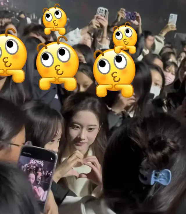 刘亦菲般的美貌,女大学生疯狂被拍,广告邀约纷至