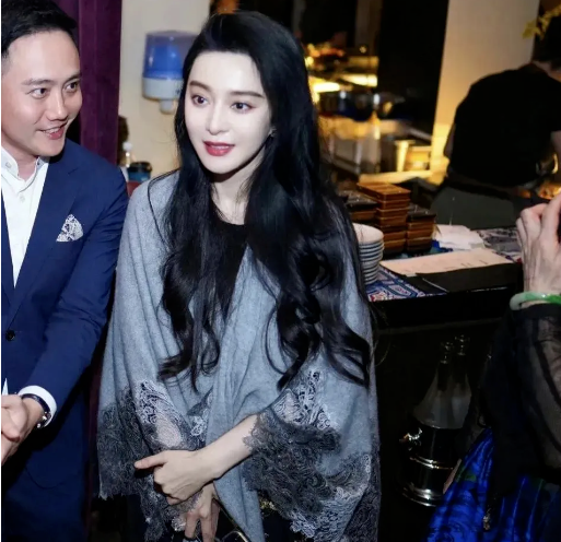 范冰冰东京之行:皮肤白皙透亮,魅力无法挡