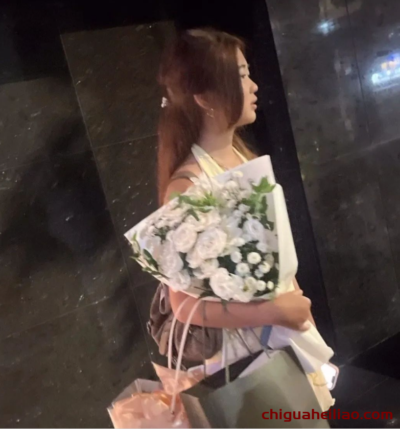 曹格女儿颜值升级,从甜妹到御姐的华丽蜕变