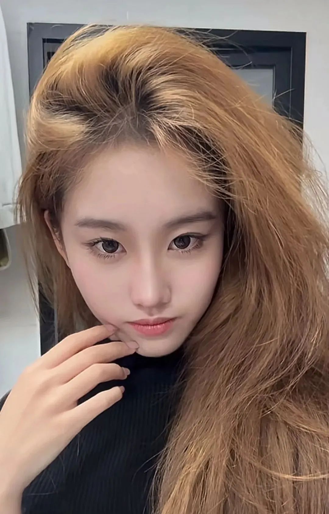 刘亦菲般的美貌,女大学生疯狂被拍,广告邀约纷至