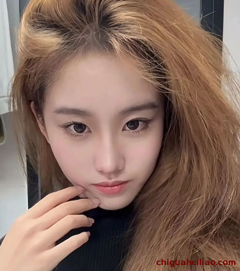 刘亦菲般的美貌,女大学生疯狂被拍,广告邀约纷至