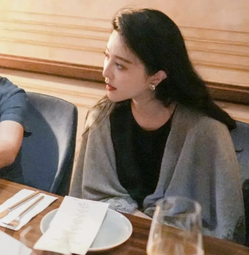 范冰冰东京之行:皮肤白皙透亮,魅力无法挡